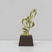 Нагородна підставка з фігуркою "Скрипковий ключ"